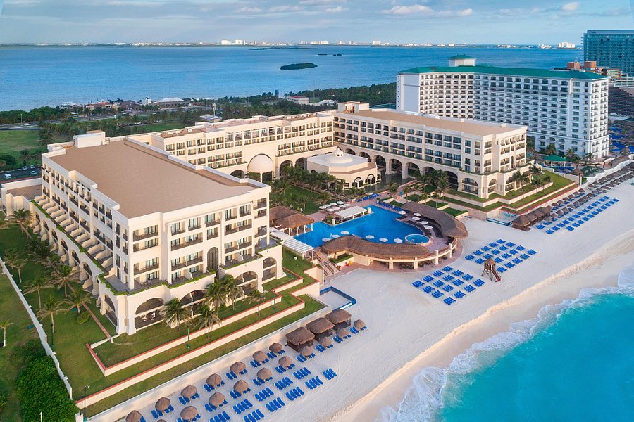 Marriott Cancun Resort Hotel