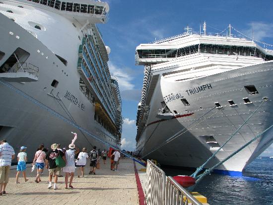 how long does the ferry from playa del carmen to cozumel and its cruise port take