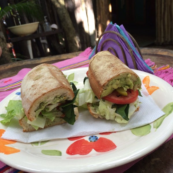 Barino Tulum Juices & co - donde comer comida vegetariana en tulum