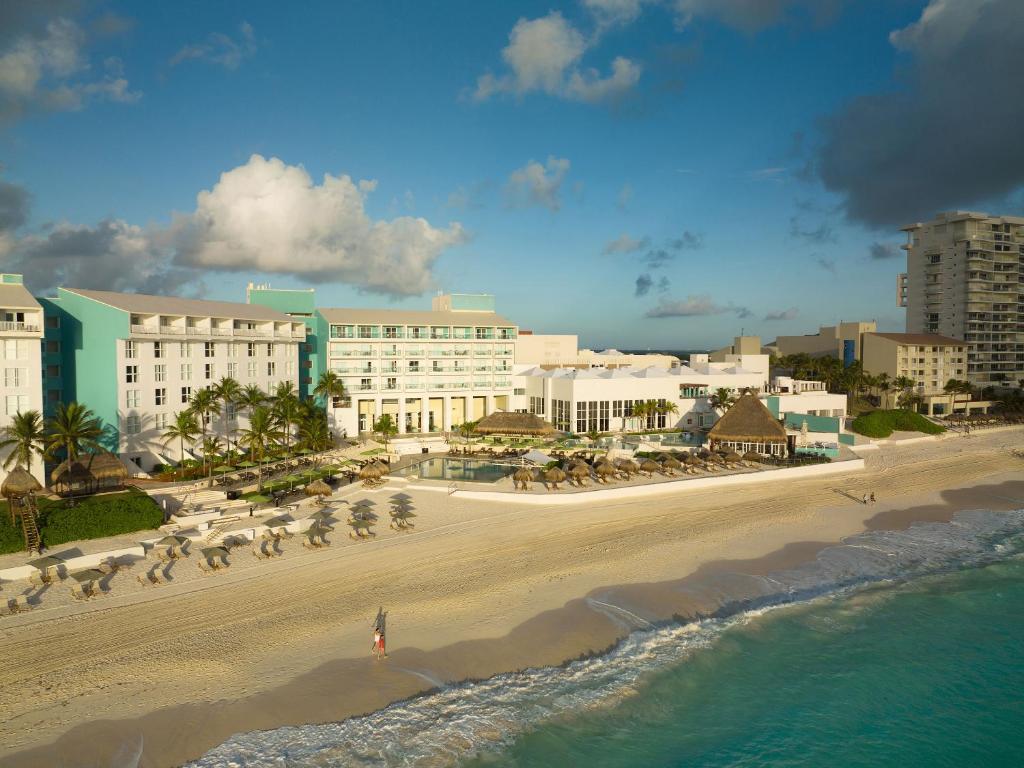 The Westin Cancun Resort Villas & Spa